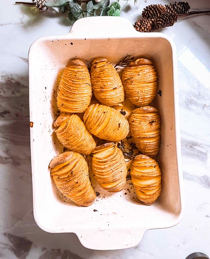 ROSEMARY BUTTER POTATOES