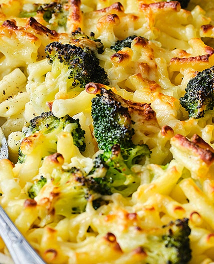 Broccoli macaroni cheese