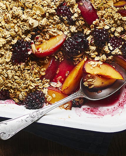 Plum & blackberry crumble