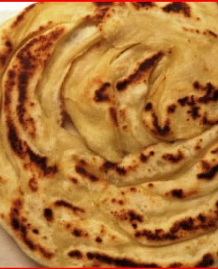 KERALA PARATHA, PAINS FEUILLETÉS DU KERALA Inde, Kerala DE DELPHINE
