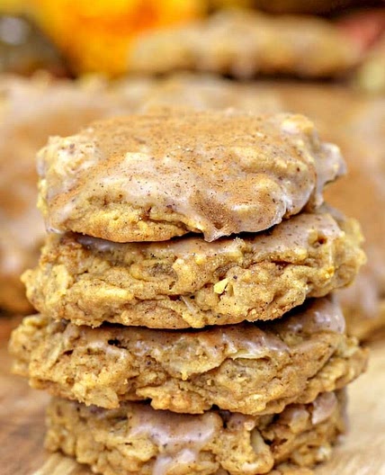 Pumpkin Oatmeal Cookies with Cinnamon Icing