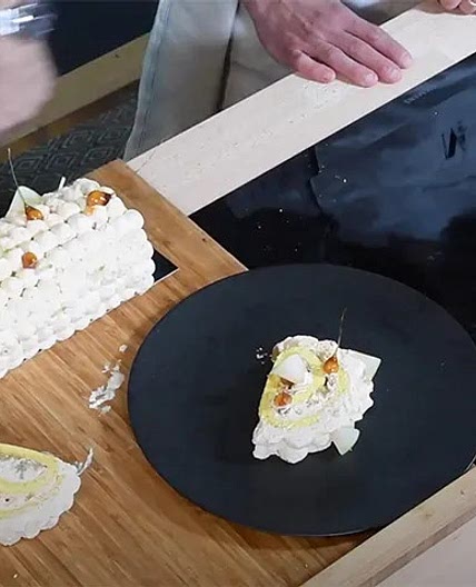 Bûche de Noël pommes caramélisées et crème légère au caramel