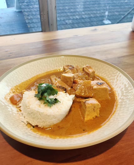 Sticky Pineapple Massaman