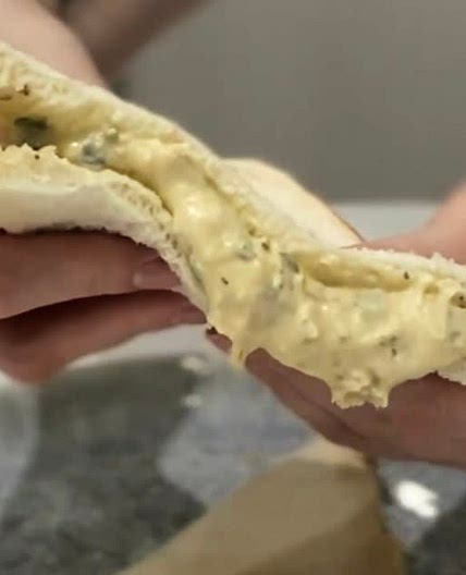 Chicken Sandwiches with Stuffing Mayo