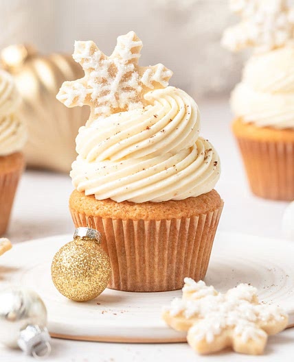 Bourbon Eggnog Cupcakes