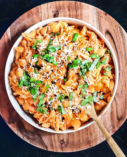 Gigi Hadid Spicy Vodka Pasta