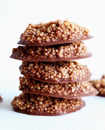5-Min Crunchy Chocolate Quinoa Crisps