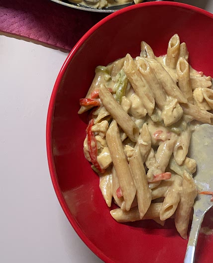 Pâtes tagliatelles au poulet orgasmique 