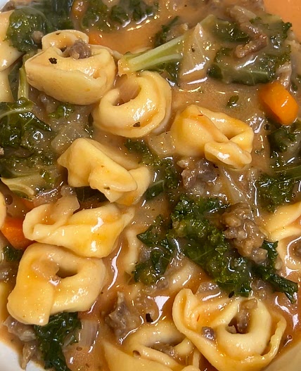 Easy Sausage Tortellini Soup 