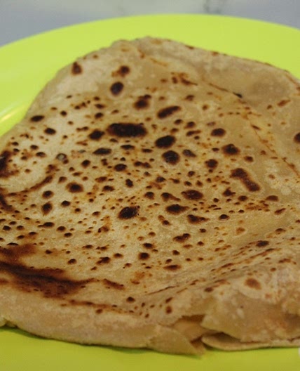 Cheesy Egg Paratha Recipe
