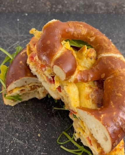 Brezen Omelett Sandwich