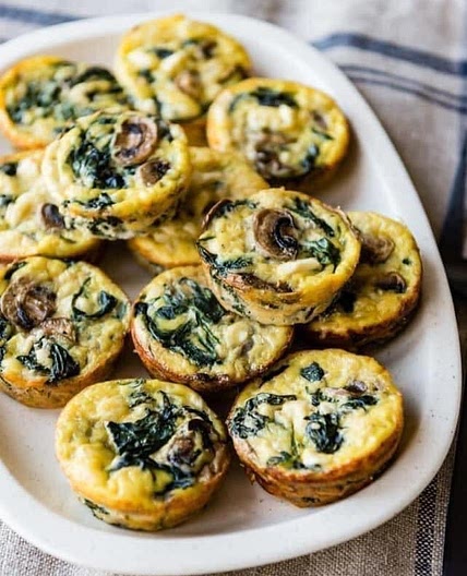 Spinach, Mushroom & Brie Egg Muffins⁣