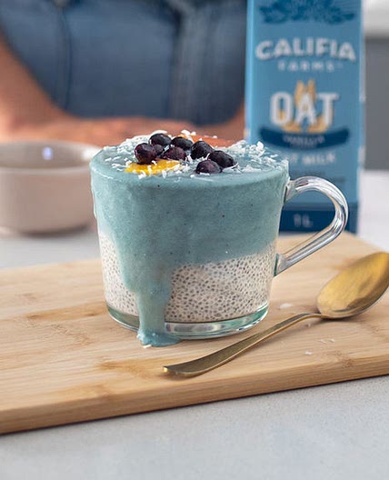 BLUE CHIA PUDDING SMOOTHIE