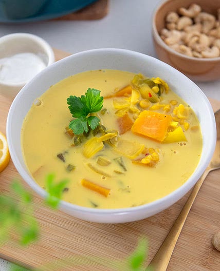 TURMERIC LENTIL SOUP