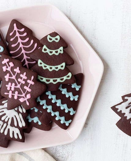 Chocolate-Gingerbread Christmas Tree Cookies