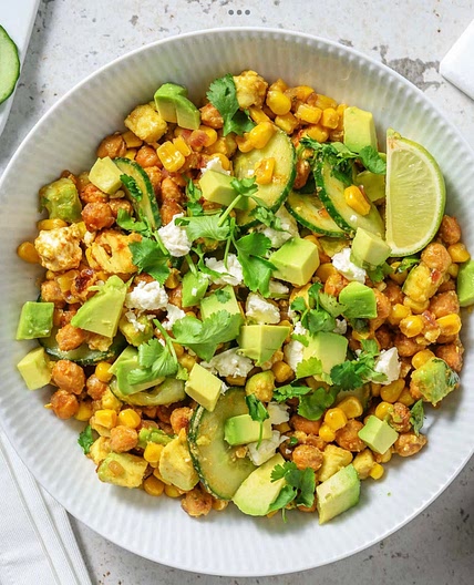Salade orientale: pois chiches, avocat & feta