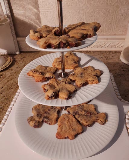 Cake mix chocolate chip cookies with caramel
