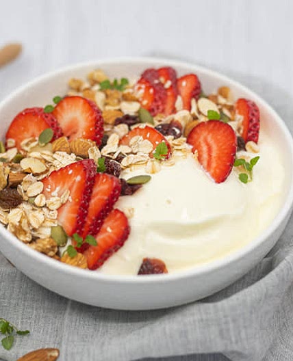 Strawberry Muesli Yoghurt Bowl