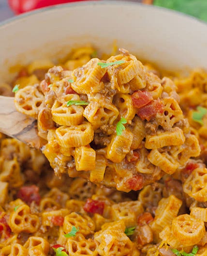 One Pot Chili Mac 'n Cheese