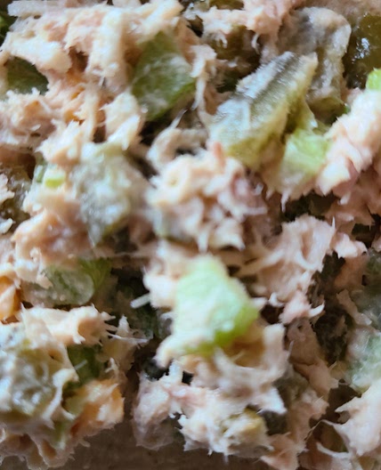 Tuna salad with sweet gherkins