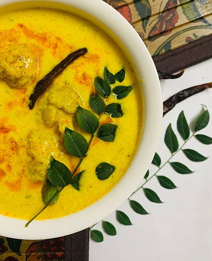 Punjabi Kadhi Pakora (with Buttermilk)