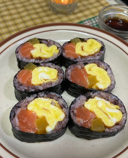 Simple Salmon Egg Roll