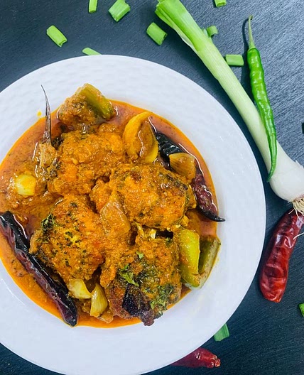 Machhi Do Pyaza (Indian Fish Curry)