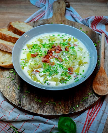 Salota | Traditional Goral Lettuce Soup