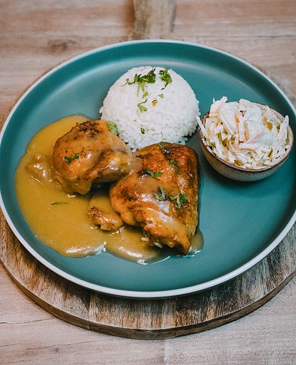Simple Baked Chicken Thighs With Onion Gravy