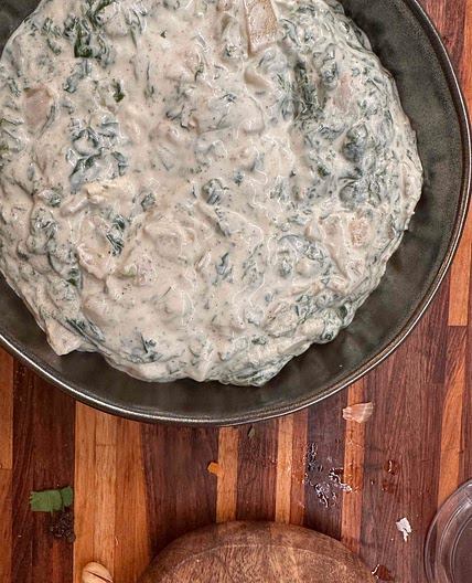 Spinach yougurt dip 