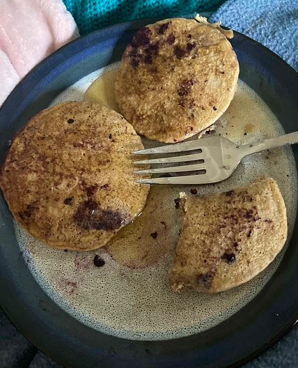 Blueberry Oat Pancakes (No flour)