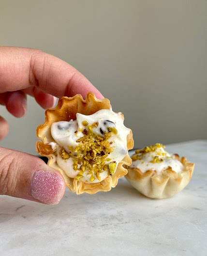 Phyllo Cannoli cups