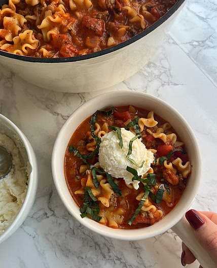 LASAGNA SOUP - might be a new fav recipe. The cozzzziest thing in all of the land. RECIPE: 1/2 lb ground beef 1/2 lb ground spicy Italian sausage 1 white onion 3 garlic cloves 2 14oz cans of fire roasted diced tomatoes 1 jar of tomato sauce (I used Raos) 4