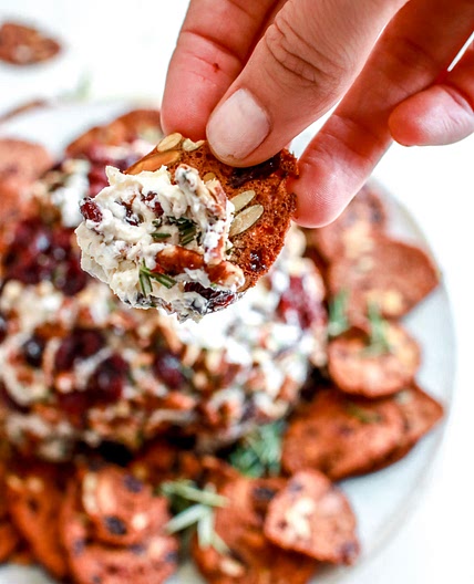 Cranberry Pecan Christmas Cheese Ball