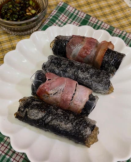 Crispy Fried Seaweed Rolls