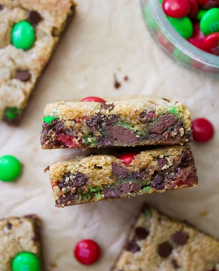 Christmas M&M Cookie Bars