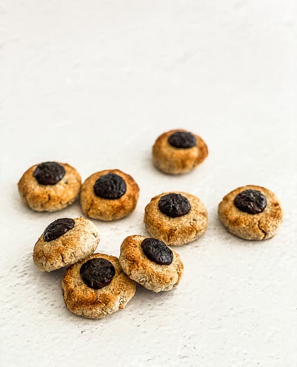 Three Ingredient Banana Cookies