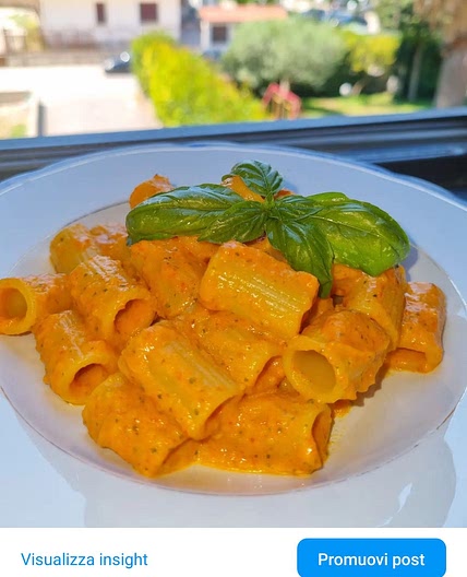 Pasta with peppers and walnuts 💕