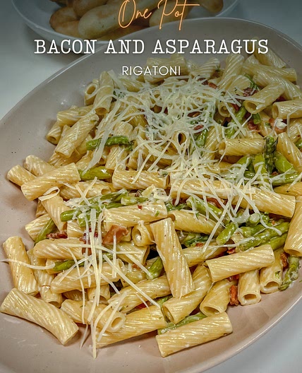 One-Pot Asparagus and Bacon Rigatoni