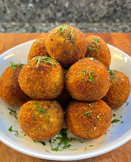 Netherlands: Bitterballen