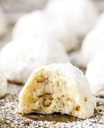 Russian tea cookies