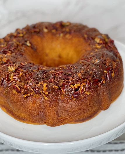 Pumpkin pecan bundt cake