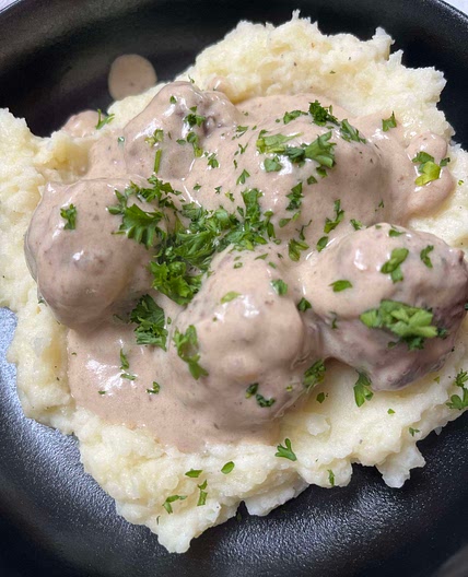 THE BEST SWEDISH MEATBALLS