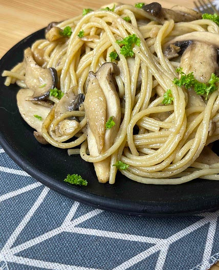 10 Minute Japanese Mushroom Pasta 
