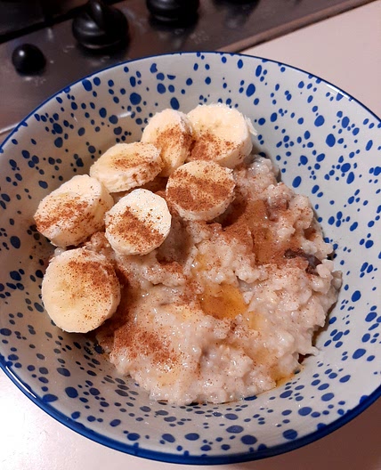 Porridge banana e uvetta