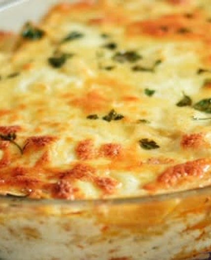 White Sauce Pasta And Chicken Bake