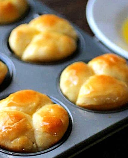 Nana’s Potato Roll Recipe According to Baaga