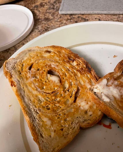 Cinnamon raisin bread