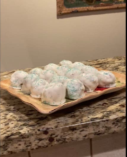 Gingersnap Cookie Bombs