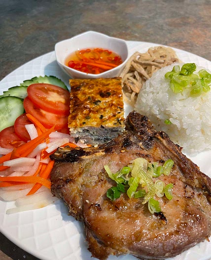  Sườn Nướng Sả - Vietnamese Grilled Lemongrass Pork Chops